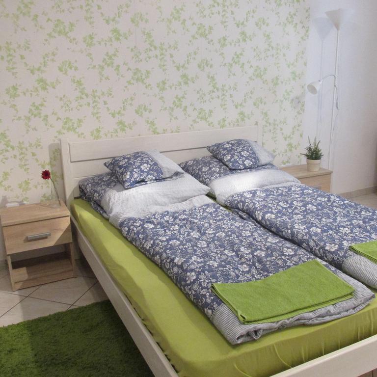 Fortuna Apartments Eger Bagian luar foto